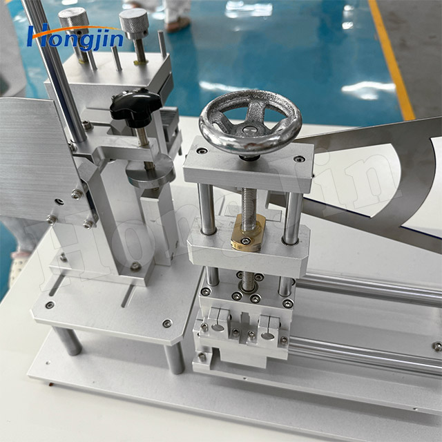 Máy kiểm tra độ bền uốn của dao